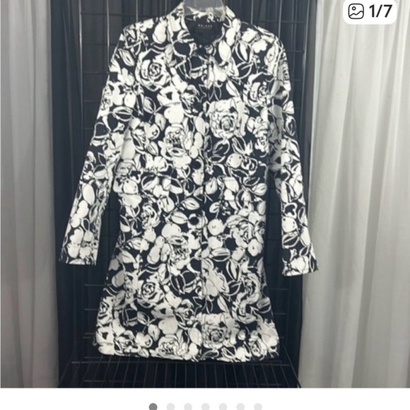 Liz Claiborne Jackets & Blazers - Liz Claiborne Monochrome Floral Jacket